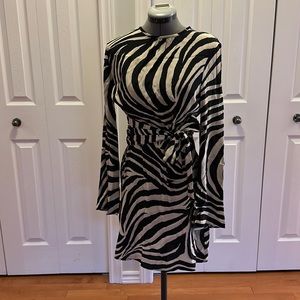 Mng dress, long sleeve. New with tags